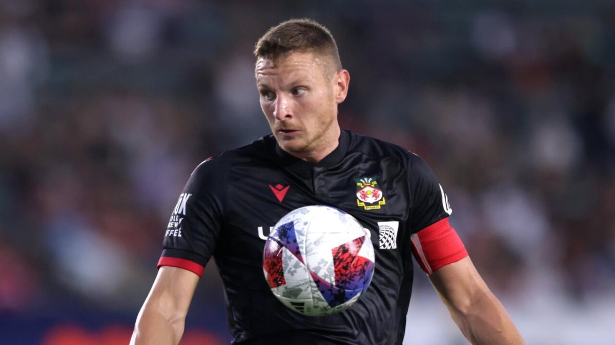 Wrexham Paul Mullin 